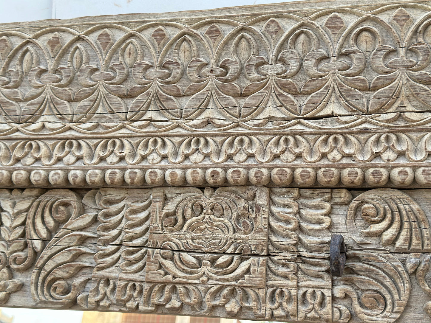 Detailed Sundar Mirror Bleach