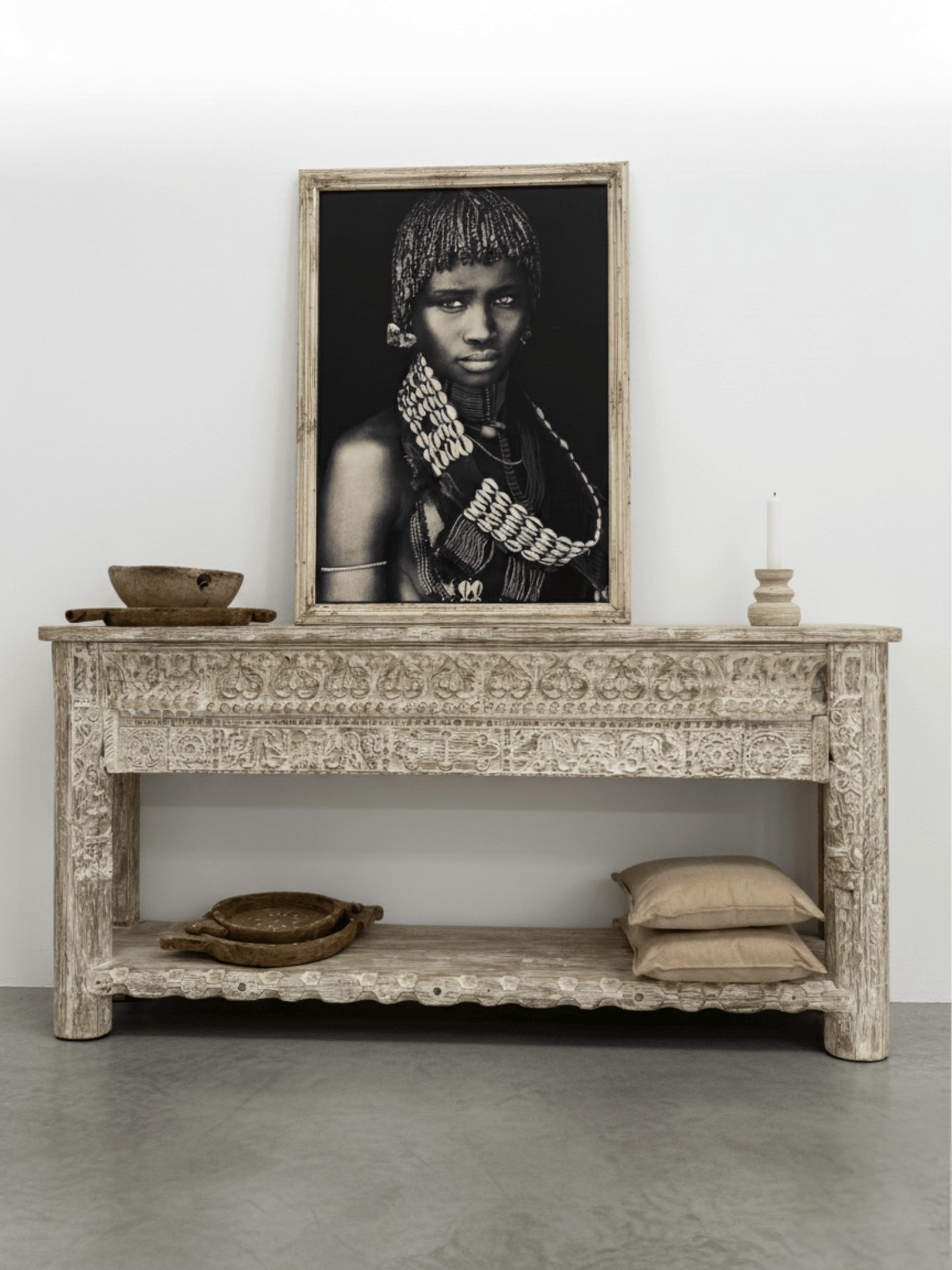 Carved Wooden Console | Vintage whitewash - BHM HomeConsoles