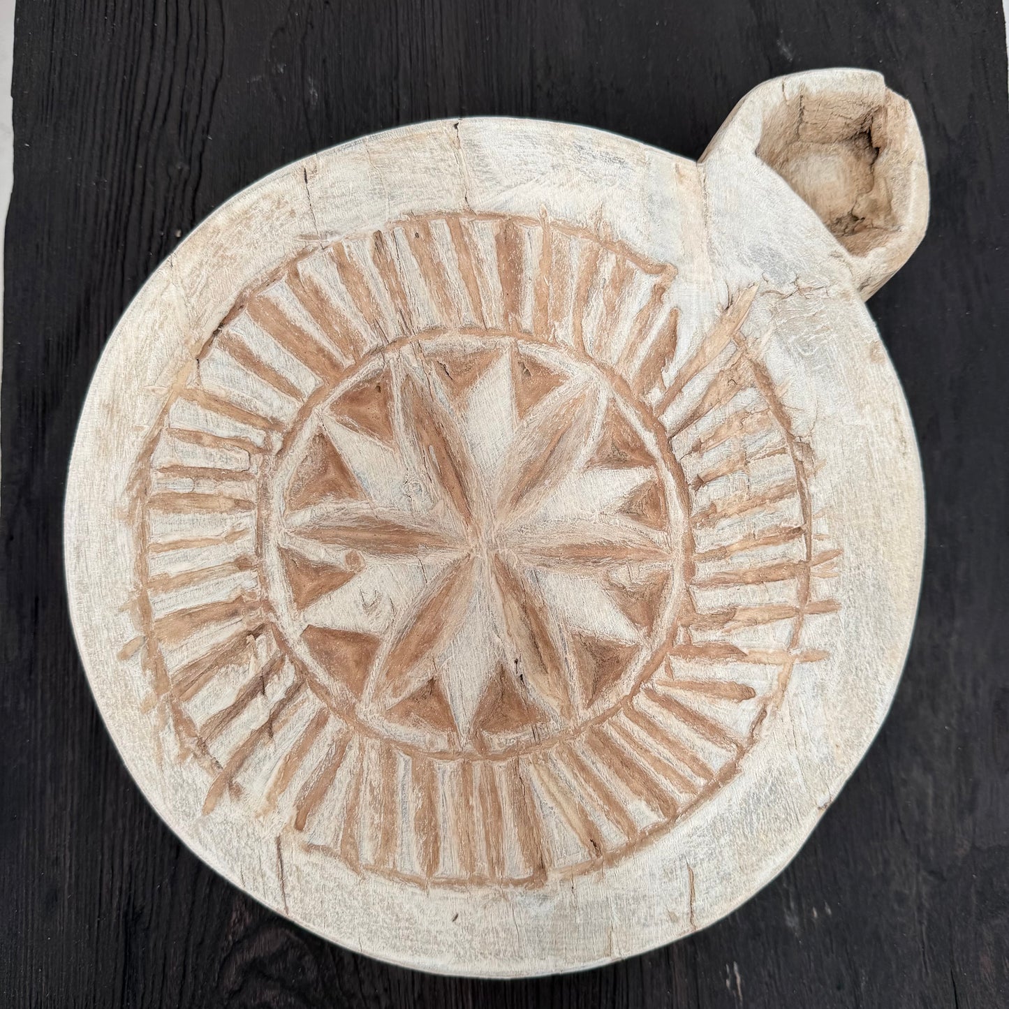 Round Vintage Wooden Raiser
